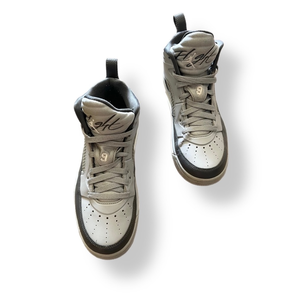 🚫SOLD🚫Air Jordan Flight 9.5  | Wolf Grey | Men's 7.5 - Women's 9